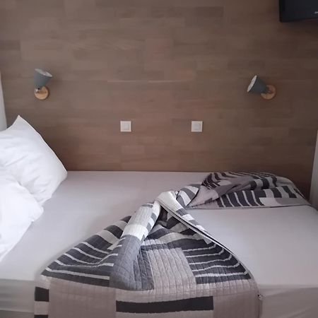 Appartement T2 Avec Piscine A 100 M De La Plage Six-Fours-les-Plages Eksteriør billede