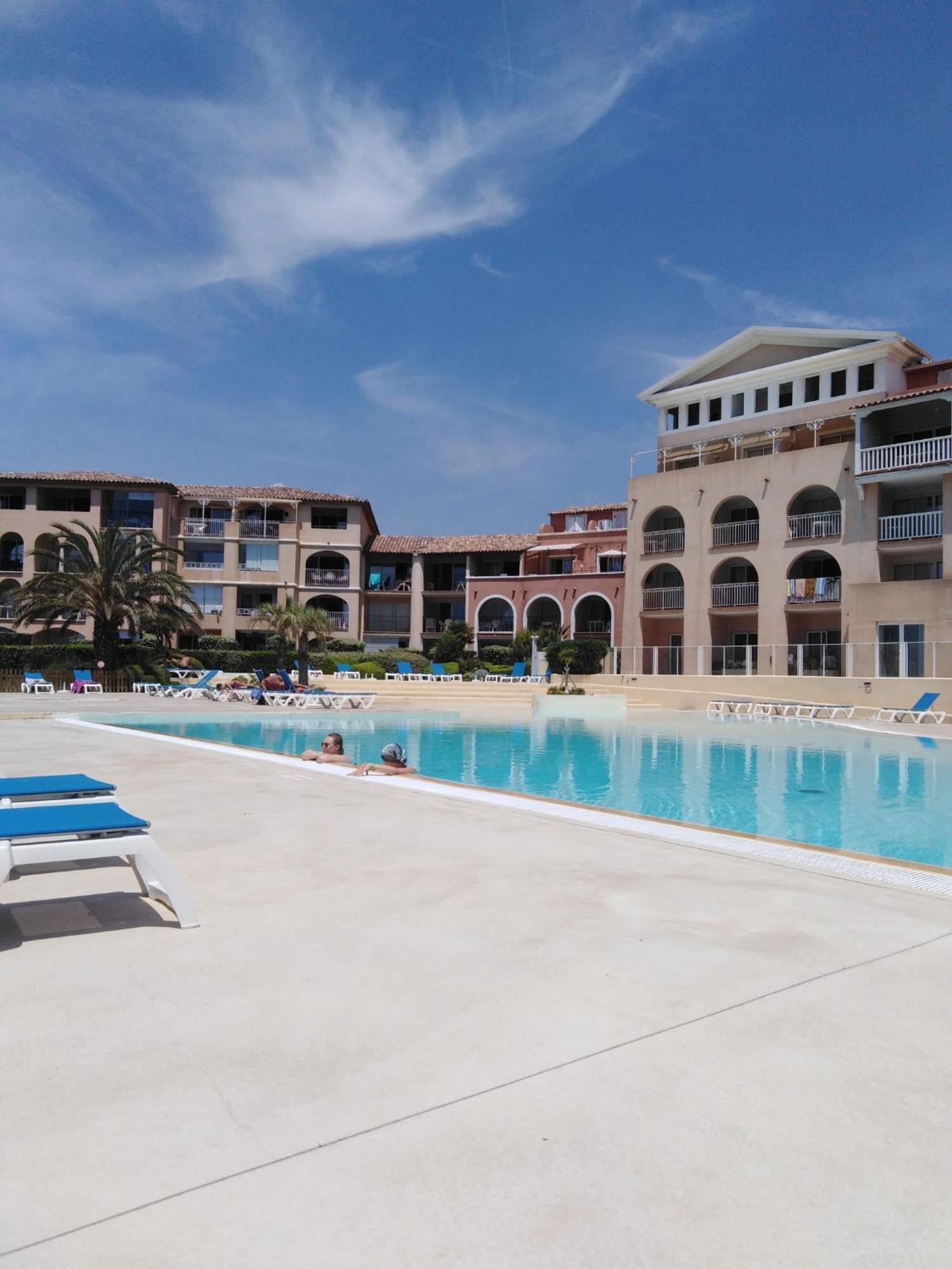 Appartement T2 Avec Piscine A 100 M De La Plage Six-Fours-les-Plages Eksteriør billede